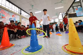 组图：河内市将民间游戏引进校园