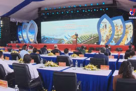 阮春福：隆城机场将为一个发展壮大的越南作出贡献