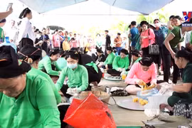 富有岱族与侬族文化特色的佩泰节给游客留下深刻印象
