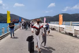 国际航线逐步恢复 胡志明市为接待隔离者做好准备