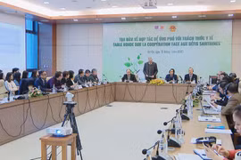 新冠肺炎疫情：加强合作应对公共卫生挑战