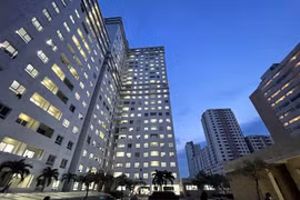 组图：首德市收治新冠肺炎患者的三号野战医院