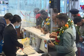 越捷的岘港至印度孟买和新德里两条新直达航线正式开通