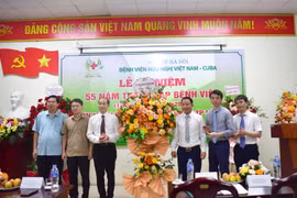 河内：越南-古巴友谊医院为近两万名唇腭畸形儿童提供人道主义手术