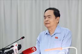 国会主席陈青敏发表讲话。图自越通社