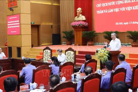 越南国家主席苏林视察最高人民检察院。图自越通社