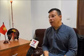 古巴国际政治研究中心资深研究员卢维斯雷·冈萨雷斯·塞斯。图自越通社