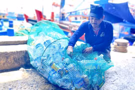 平定省渔船塑料垃圾收集模式成效显著