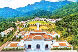 图表新闻：安子圣山上的秋季