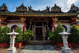 组图：富有中华文化色彩的建安宫