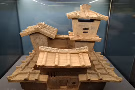 组图：欣赏拥有2000 年历史的越南精品陶瓷