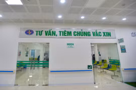 组图：越南首批接种新冠肺炎疫苗