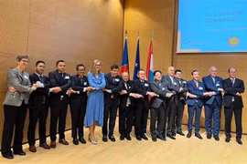 卢森堡重视与东盟各国的合作