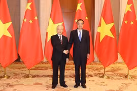 越共中央总书记阮富仲会见中国国务院总理李克强