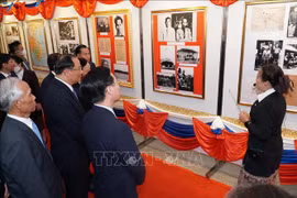 越老关系60周年：老越合作图片展开展