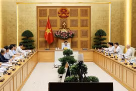 范平明副总理：不断完善一站式服务机制 为民众和企业创造最为便利条件