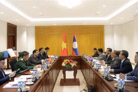 越老国会国防安全委员会加强合作关系