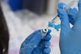 越南胡志明市即将为5至12岁以下儿童接种新冠疫苗