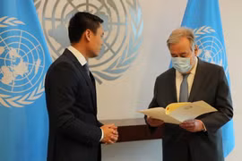 越南建议联合国秘书长援助开展气候行动