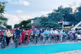 越老关系60周年：2022年团结友好年庆祝活动在琅勃拉邦省举行