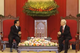 越共中央总书记阮富仲会见老挝政府总理潘坎·维帕万