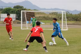 越南人足球比赛首次在日本冲绳县举行