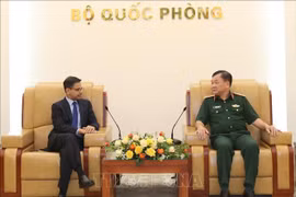越南国防部副部长黄春战上将会见印度驻越特命全权大使