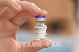  越南胡志明市计划今年九月前完成针对五至十二岁以下儿童接种新冠疫苗计划