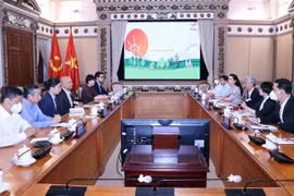 越南胡志明市与印度伙伴促进在城市垃圾处理领域的合作