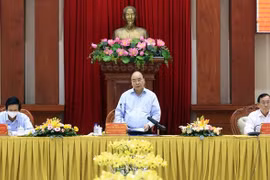 越南国家主席阮春福：调动前江省集体经济发展合力