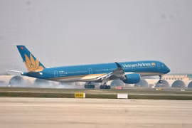 越南国家航空公司飞机不得不在岘港紧急降落的原因