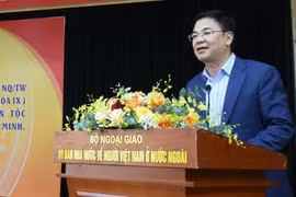 加强对海外越南人的全民族团结建设工作