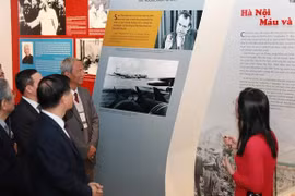 “河内-空中奠边府大捷”50周年：再现12个漫天硝烟的昼夜