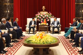 推动越南河内与柬埔寨金边之间的合作