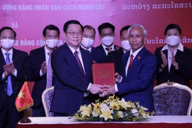 越南与老挝加强宣教领域的合作