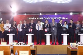 越南国会主席王廷惠出席越南国会电视台新标识发布仪式