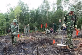 抓紧总结关于解决战争遗留问题的法律法规执行情况