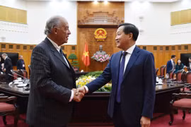 黎明慨副总理会见瑞士企业代表团