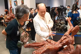 “自我-人”--吴春丙画家的独特展览