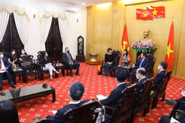 加强胡志明国家政治学院与荷兰和莫桑比克的合作