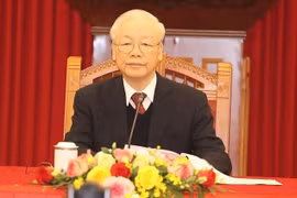 越共中央总书记阮富仲与古共中央第一书记、古巴共和国国家主席迪亚斯·卡内尔通电话