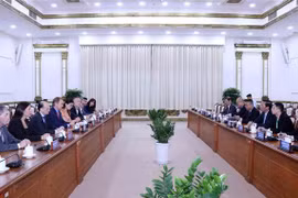 胡志明市推动与阿根廷中部三省份签署友好合作协议