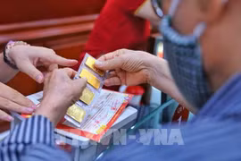 12月27日上午越南国内一两黄金卖出价接近6700万越盾