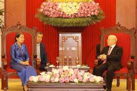 越共中央总书记阮富仲会见柬埔寨王国高级代表团