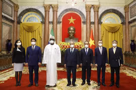 越南国家主席会见前来递交国书的各国驻越南新任大使