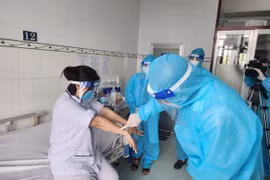 胡志明市第二例猴痘病例治愈出院