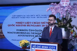 胡志明市友好组织联合会举行见面会 庆祝匈牙利国庆