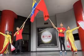 有关越南的画展在委内瑞拉举行