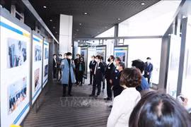 庆祝越韩建交30周年图片展正式开展