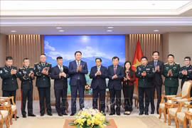 蒙古国国防部长赛汗巴亚尔对越南进行正式访问